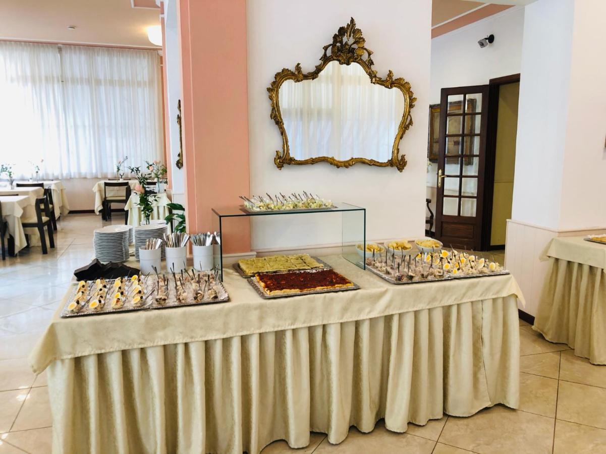 Hotel Eletto Санремо Екстер'єр фото