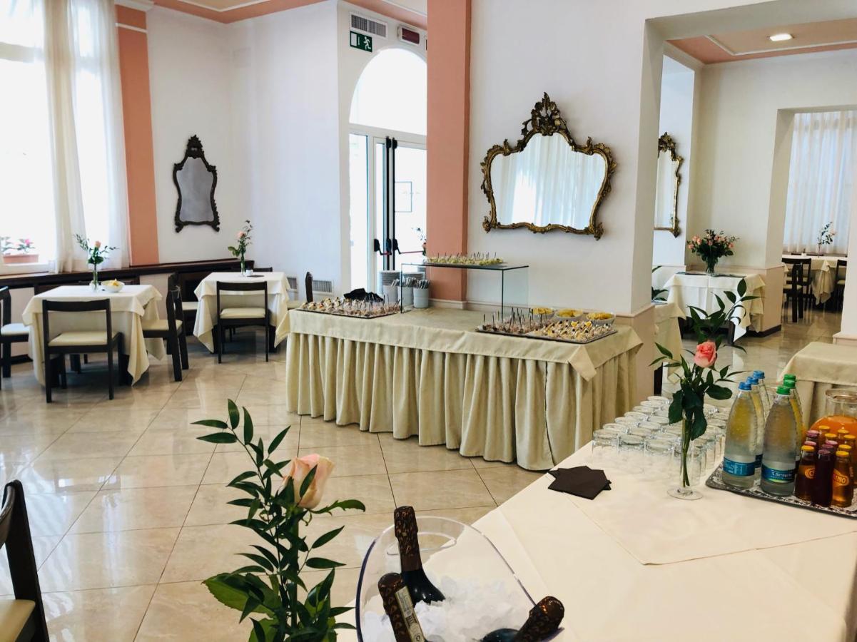 Hotel Eletto Санремо Екстер'єр фото