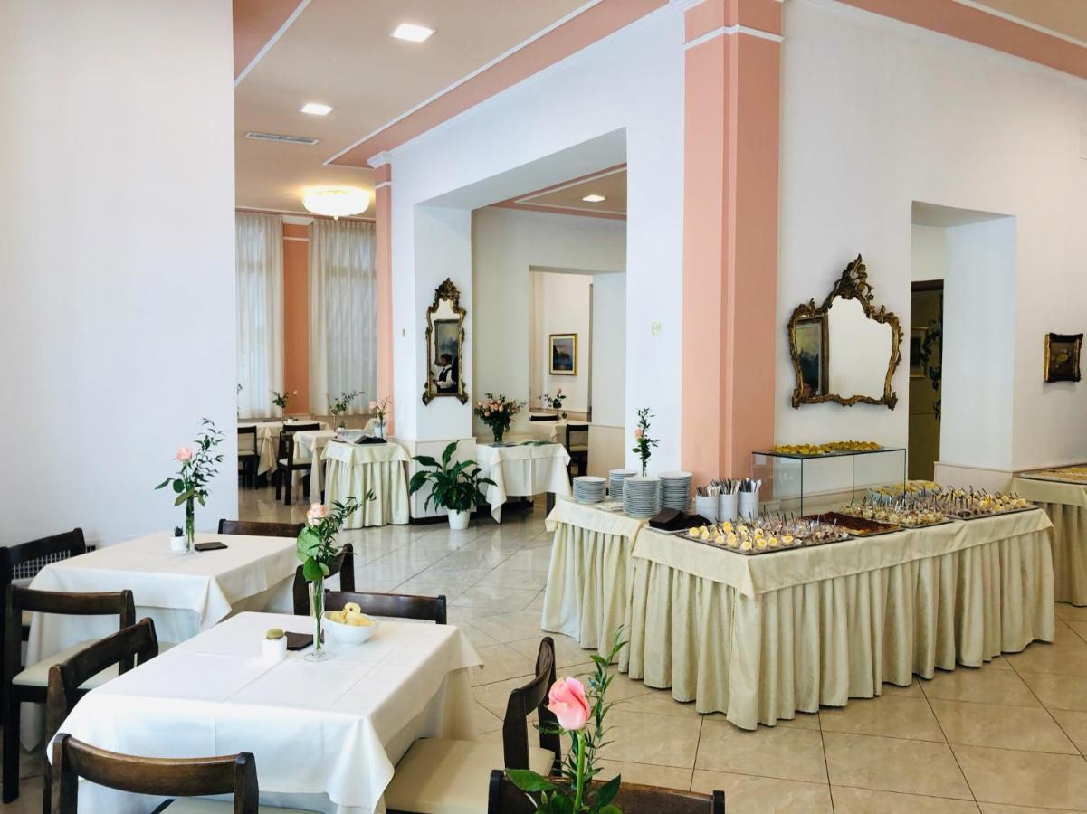Hotel Eletto Санремо Екстер'єр фото