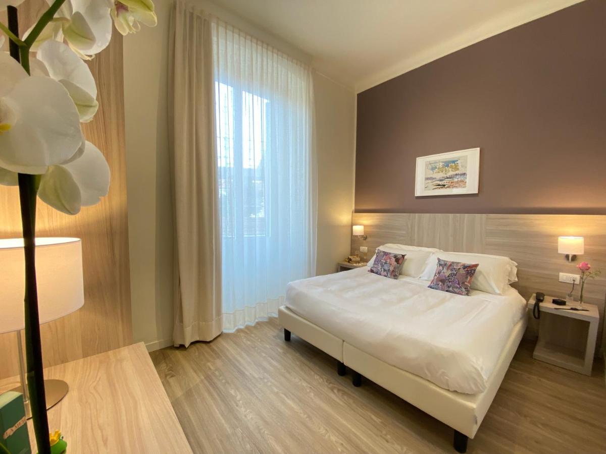 Hotel Eletto Санремо Номер фото